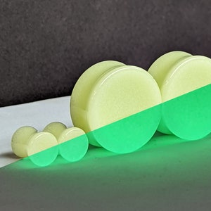 Glow Glass Plugs: Concave Double Flare Body Jewelry