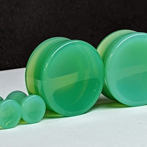 Concave Glass Plugs Gauges - Light Green Glass Plugs - Double Flare Body Jewelry for Stretched Ears - Natural Organic (Pair)