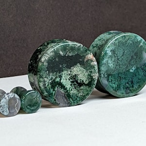 Green Moss Agate Stone Plugs: Concave Double Flare Gauges