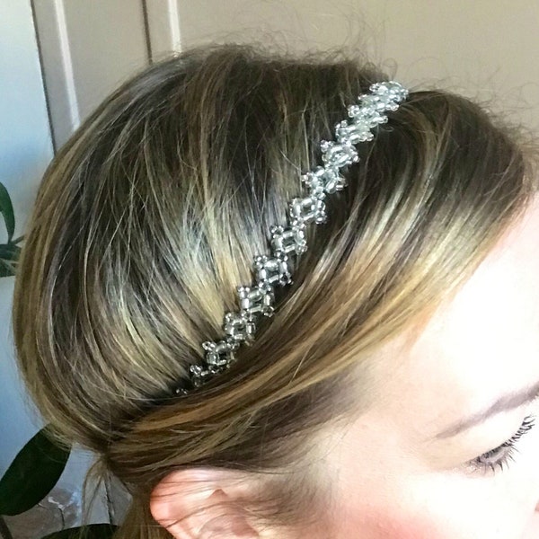 Headband - bandeau - serre tête - accessoire de coiffure élastique - couronne en perles argenté Ligne