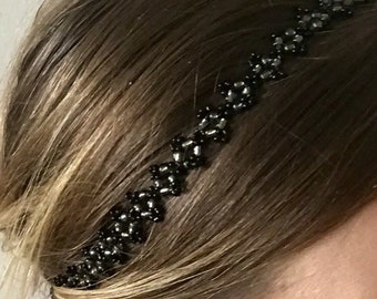 Headband, bandeau, serre tête, accessoire de coiffure, accessoire de mode, bijou de tête, couronne, en perles, gris et noir Ligne8