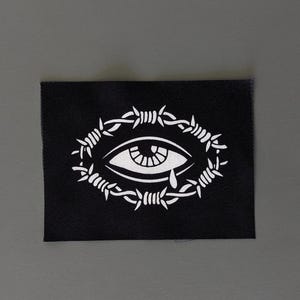 Déchirures sur mesure pour vestes et plus | Cadeaux gothiques, cadeaux punk | Applique DIY pour customiser des vêtements