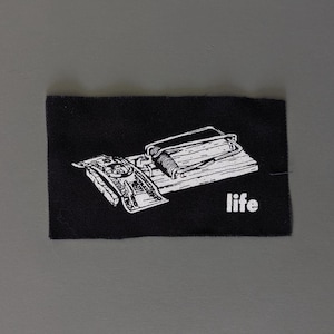 Parche para coser Life: Arte serigrafiado punk para chaquetas y bolsos