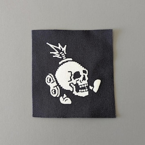 Pixel Bomb 縫い付けパッチ - ジャケットなどに使えるパンクパッチ、パンクアクセサリー スクリーン印刷