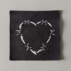 Patch punk Hard Love • Patchs en tissu à coudre pour jeans, chapeaux et plus • Patchs punk en croûte pour vêtements • Sérigraphie sur tissu par PUNKNDEAD
