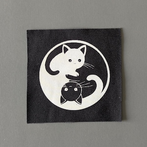 Parche de gato Yin Yang, serigrafía para coser (4-5 pulgadas)