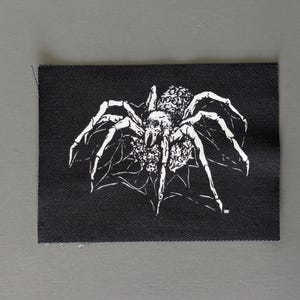 Toppa da cucire a forma di ragno horror: applicazione fai da te con stampa serigrafica spettrale immagine 2