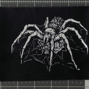 Toppa da cucire a forma di ragno horror: applicazione fai da te con stampa serigrafica spettrale immagine 4