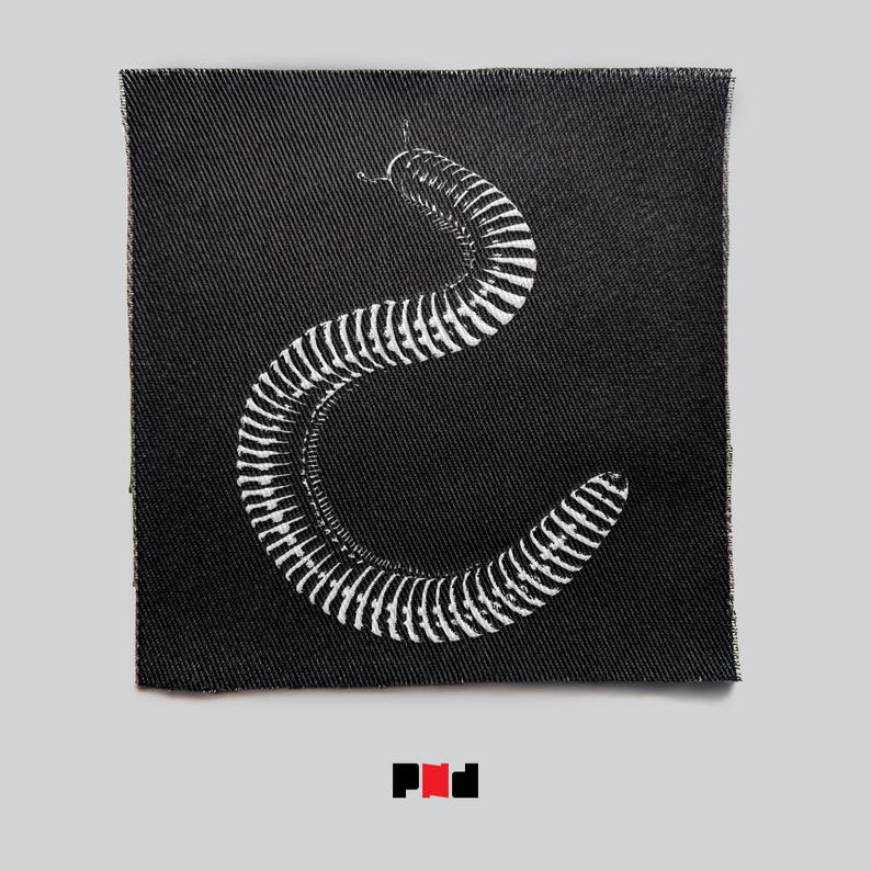 Toppa da cucire con motivo MILLIPEDE • Toppa con motivo artropodi in tessuto serigrafato bianco e nero di PUNKNDEAD immagine 7