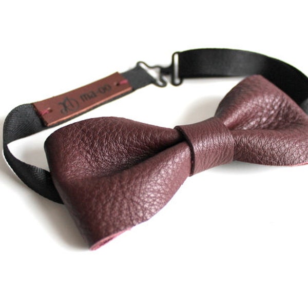 Burgundy leather bow tie,  Bordeaux red pre tied bow tie, Groomsmen wear, gift for groom. custom made bow ties