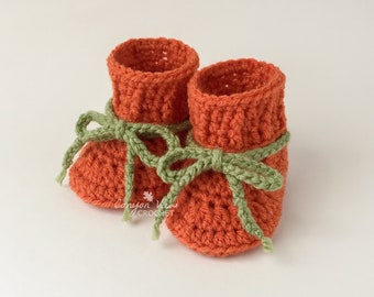 Pumpkin Baby Booties for Girl or Boy, Fall and Halloween Crochet Newborn Shoes, Orange and Green Infant Booties with Ties, Baby Shower Gift