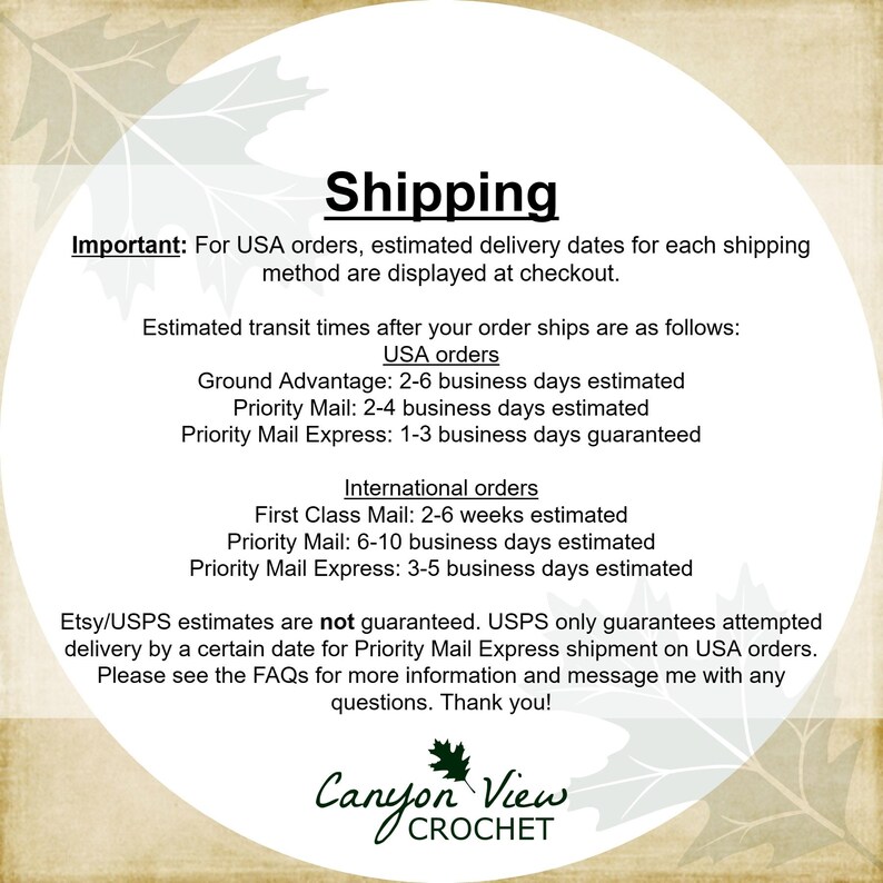 Puede incluir: Gr&aacute;fico circular blanco con la palabra "Shipping" en texto negro en negrita. Debajo, el texto detalla la informaci&oacute;n de env&iacute;o, incluidos los tiempos de entrega estimados para pedidos en EE. UU. e internacionales. El logotipo de Canyon View Crochet est&aacute; en la parte inferior.