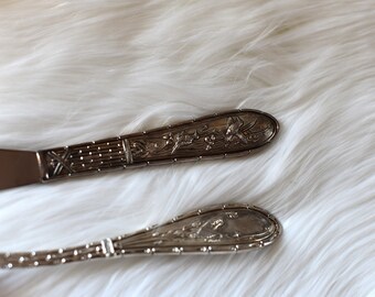 Silver-plated Knife and Cake/Pie Server with Ornate Handles