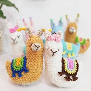 Alpaca Amigurumi for keychain or mobile. PDF Pattern