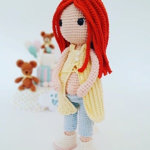 Ciężarna Serena + strój wymienny: wzór Amigurumi w pliku PDF
