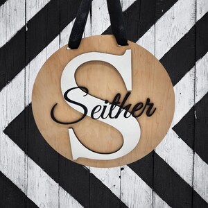 18&quot; Personalized Door Hanger, Front Door Decor, Last Name Door Hanger, Newlyweds, Engagement Gift, Welcome Sign