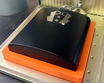 3D Printed Flask Jig for XTool F1 F2 Engraving, Precision Alignment Tool for Leather Wallets, Laser Engraver Accessory for Makers