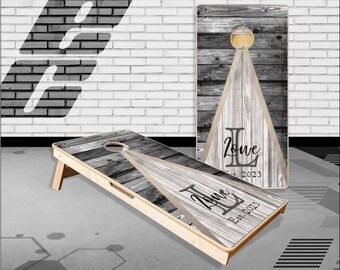 Nom de famille Jeu de lancer de sacs en bois pour panneaux Cornhole du triangle 3 avec des sacs