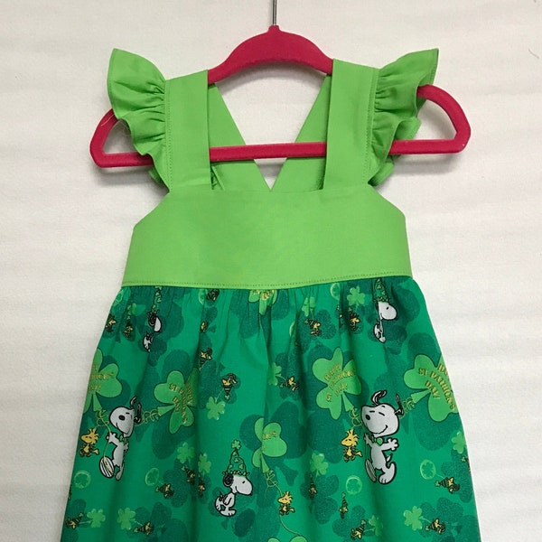 St. Patrick's Day Dress, Snoopy Dress, Shamrocks Dress, Baby Girls Dress, Little Girls Dress, Girls Clothing, Toddler Dress, Childs Dress