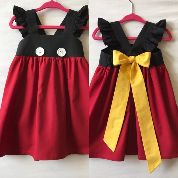 Girls Clothing | Mickey Mouse Dress For Baby Girl With Cap And Socks  (Wollen) 0-6 Months | Freeup