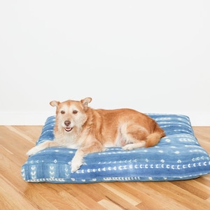 Indigo Shibori Pet Bed // Medium image 1