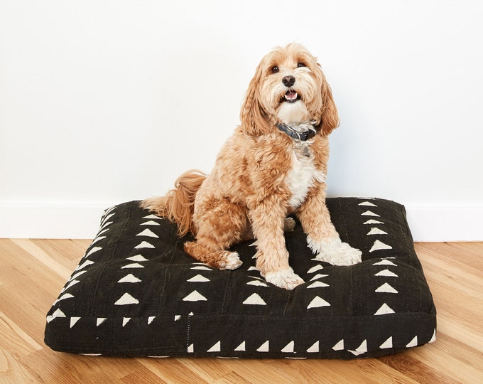 Black and White Mudcloth Dog Bed // Extra Large