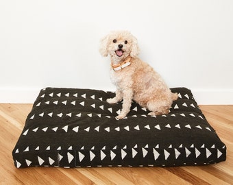 Black and White Mudcloth Dog Bed // Medium
