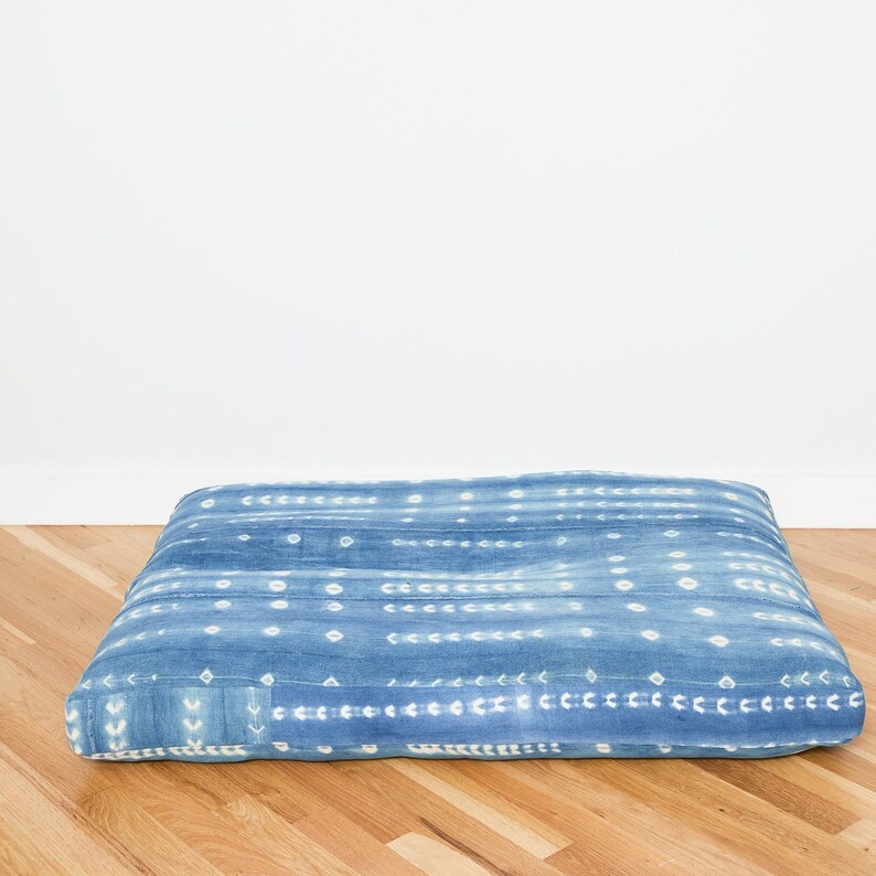 Indigo Shibori Pet Bed // Medium image 2