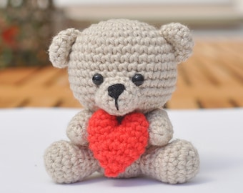 The Love Bear - CROCHET PDF PATTERN (English)