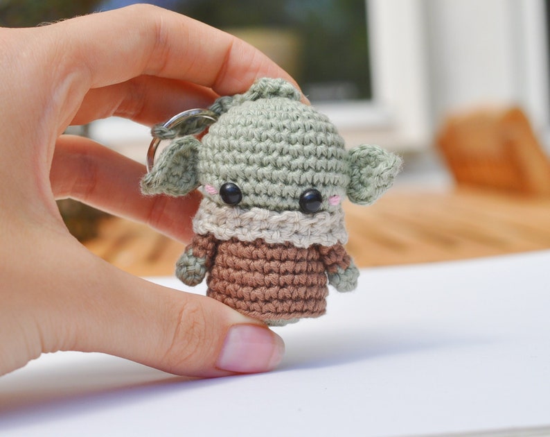 Baby Yoda Grogu CROCHET PDF PATTERN English image 3