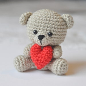 The Love Bear CROCHET PDF PATTERN English image 2