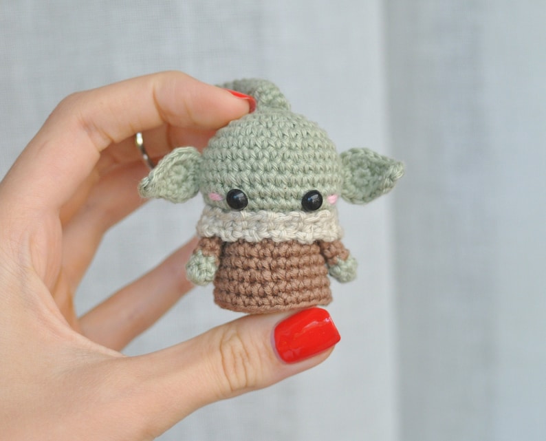 Baby Yoda Grogu CROCHET PDF PATTERN English image 1