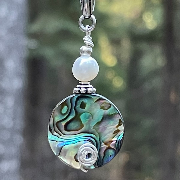 Handcrafted freshwater pearl and Abalone pendant necklace,Wire wrapped abalone shell pendant, abalone and pearl necklace for beach weddings