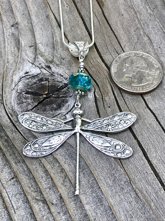 Collier fantaisie croix - La Parisienne Bijoux