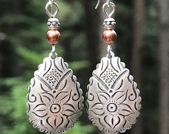 Silver Boho dangle earrings, silver earrings, silver jewelry, Boho earrings, Bohemian jewelry, Lightweight