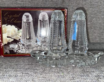 1980年代ヴィンテージ チェクスロバキア製 ジッパーカット 24%鉛ガラス ソルト＆ペッパーシェーカーセット（トレイ付き）