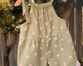 Girls Green Daisy Corduroy Overalls, Tie Shoulder Jumpsuit size 4