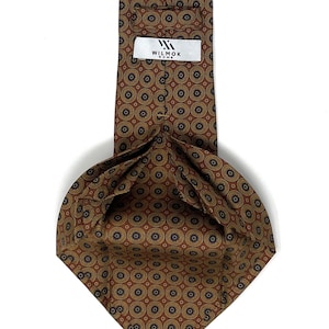 Vintage Medallion Silk Tie - Handmade Italian Seven Fold Como