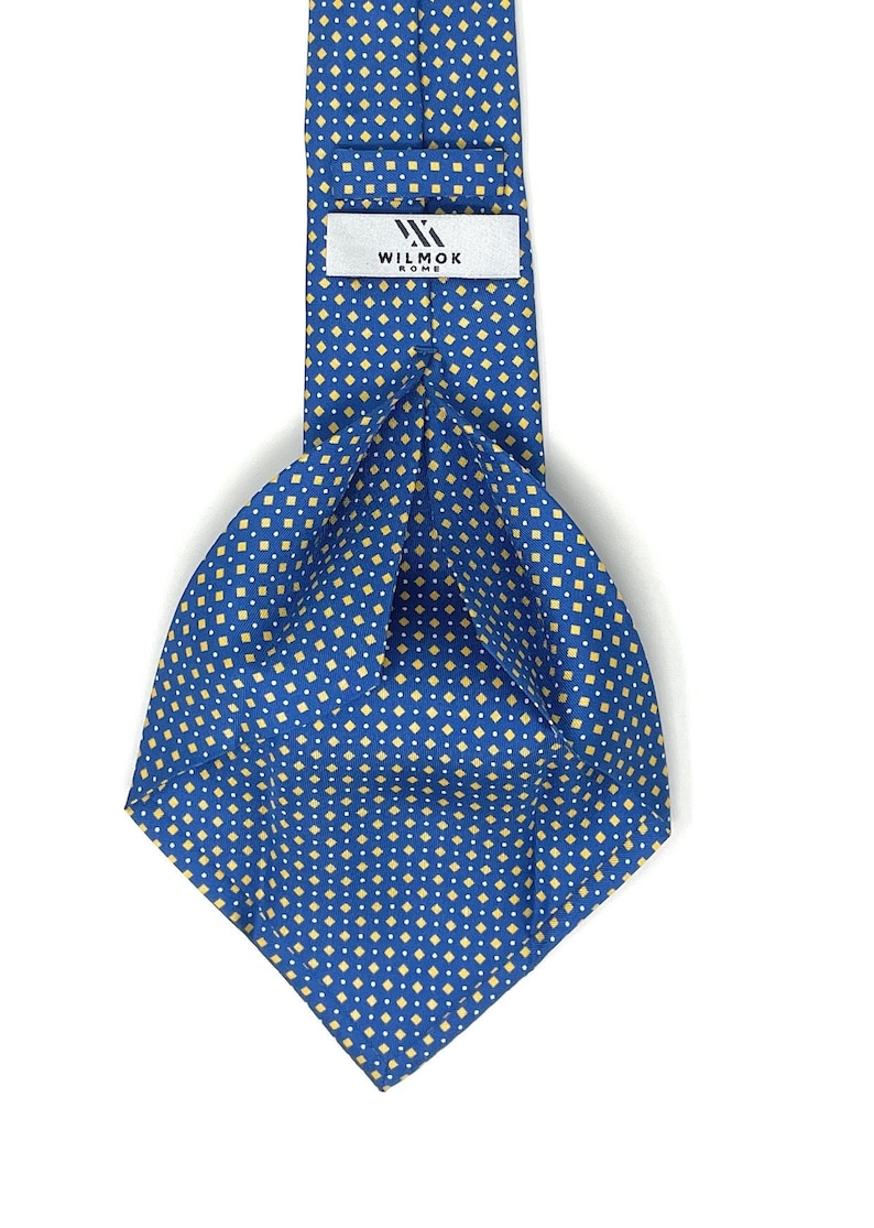 Luxury Italian 7 Fold Tie - Blue Diamonds
