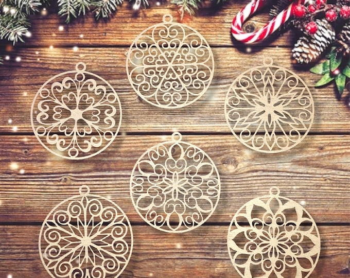 Handgefertigte Holzornamente – Filigrane Deko für ein warmes, natürliches Zuhause