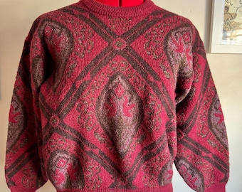 Burgundowy sweter z geometrycznym wzorem z lat 80. / Burgundowo-czarny sweter z wełny z lat 80. / Średni rozmiar / Sweter vintage