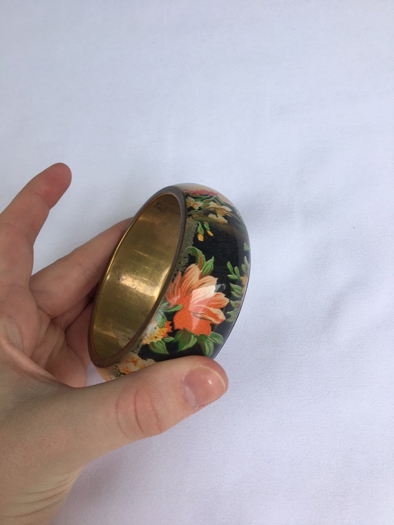 SALE 1970s Floral Brass Bangle/ 1970s Floral Brac… - image 3