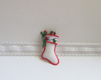 DOLLHOUSE Christmas 1:12 RED w//WHITE Cuff Miniature GINGERBREAD Man Stocking