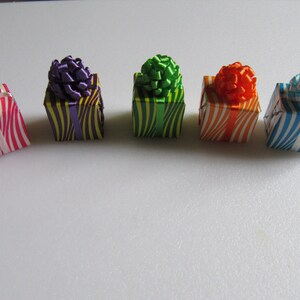 Miniature Wrapped Dollhouse Presents/gifts With Bows (set of 5) - Etsy