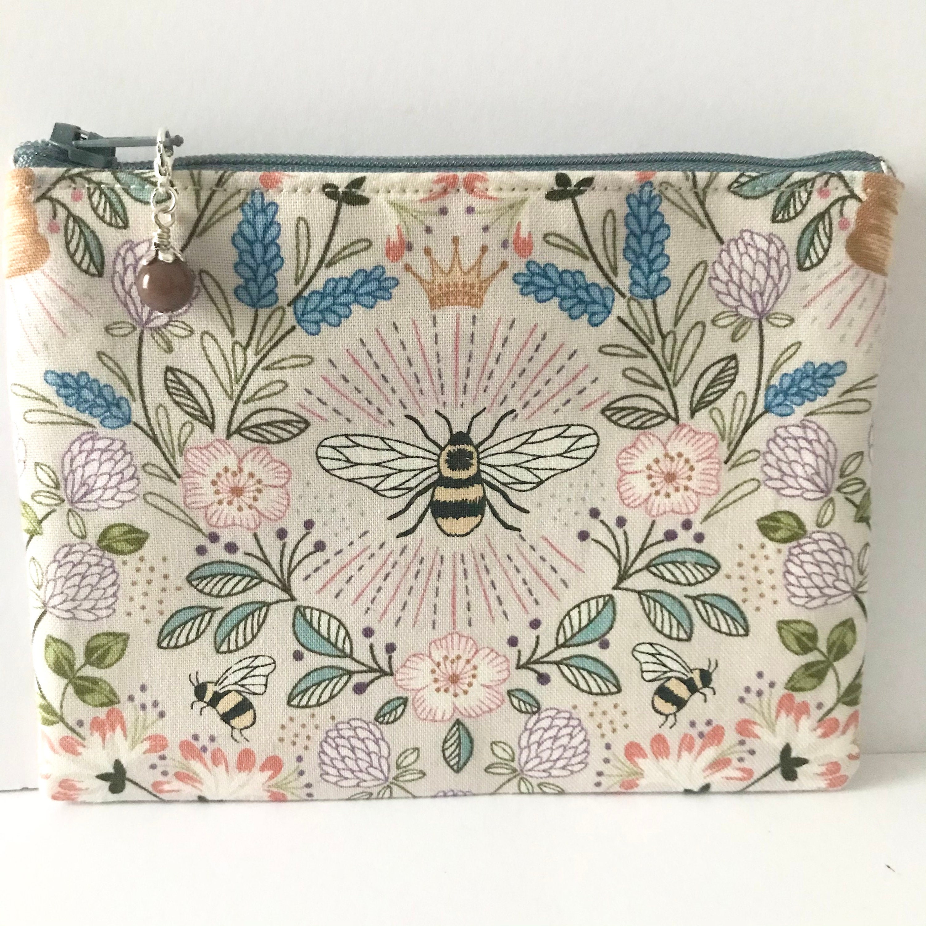 Coin purse & agate bead bees coin purse etsy coin purse Etsy Nederland