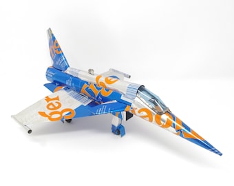Modell aus recycelter Blechdose - Tiger Beer Jet
