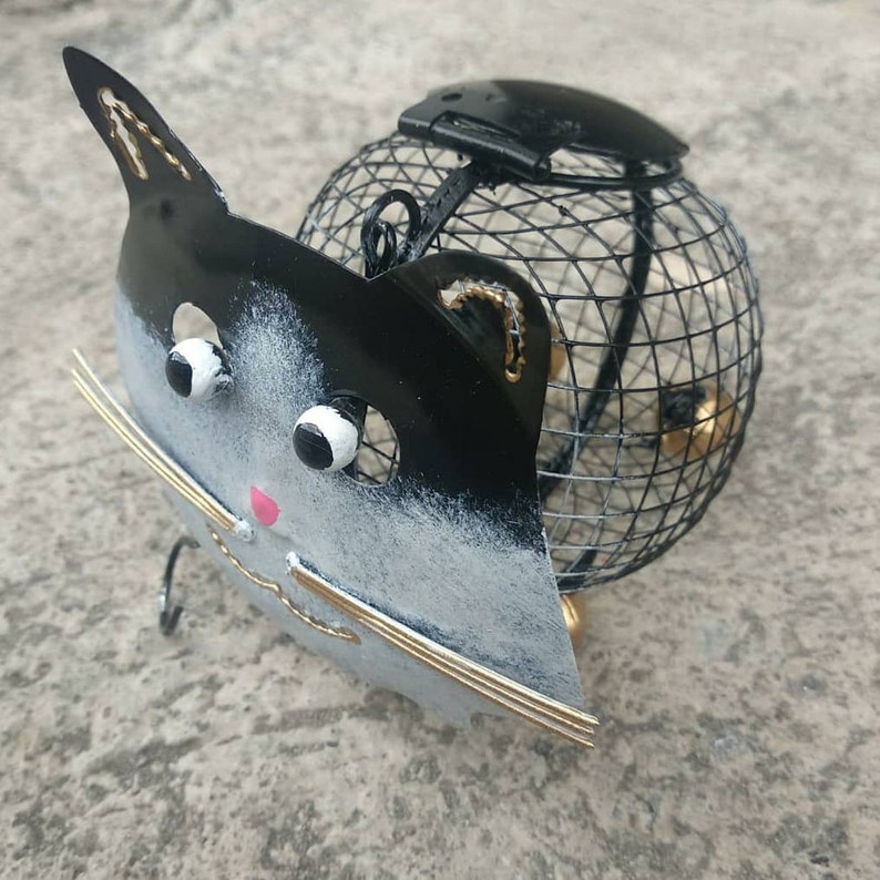 Cat Bird Feeder In 3 Colors, Beautiful, Decorative and Unique item for your Garden Black & White