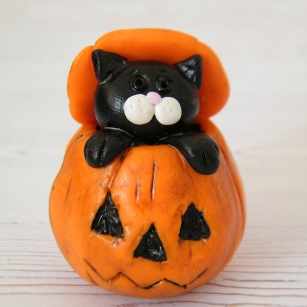 Halloween Cat in Pumpkin - Polymer Clay Halloween Ornament - Black Cat, Pumpkin, Jack-O-Lantern, Witches Cat, Halloween Decoration