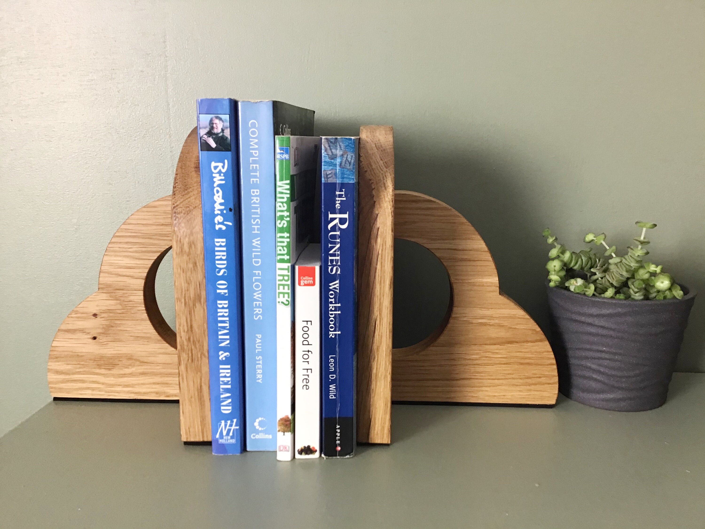 Solid Oak Wood Bookends. Natural Light Oak or Dark Oak Wood Etsy UK