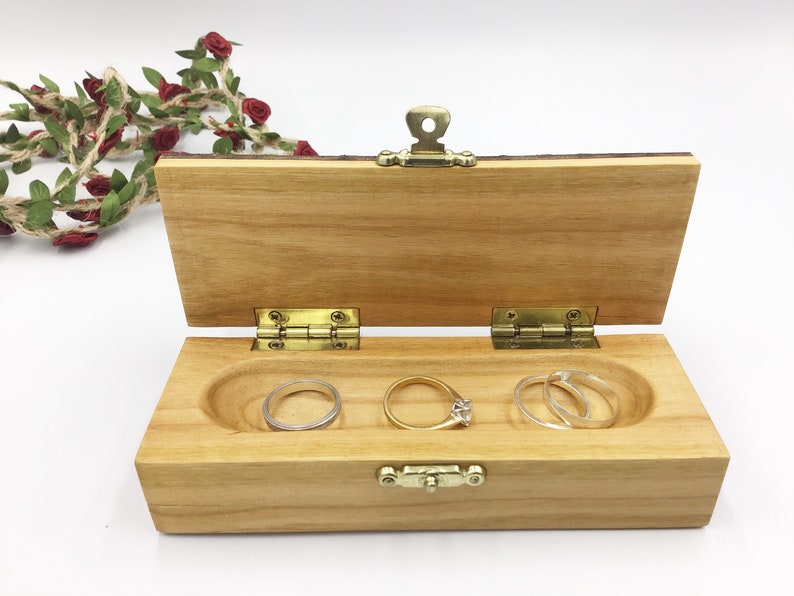 Trinket Treasure Chest Gift box Wooden jewelery box Birch wood Jewellery box Luxury wooden ring box Handmade Treasure chest Ring box